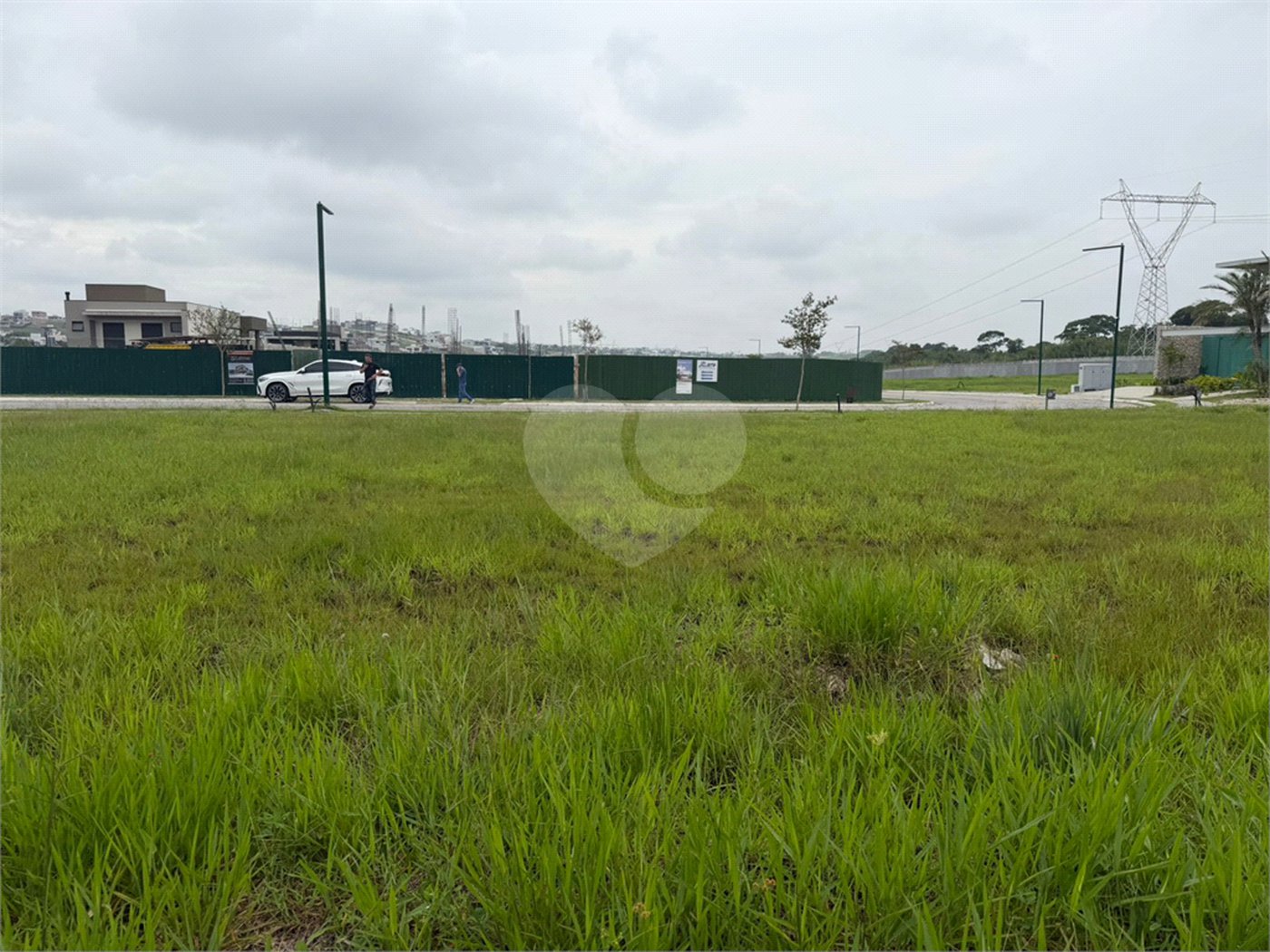 Terreno à venda no condomínio Jardim das Nações, São José dos Campos - SP