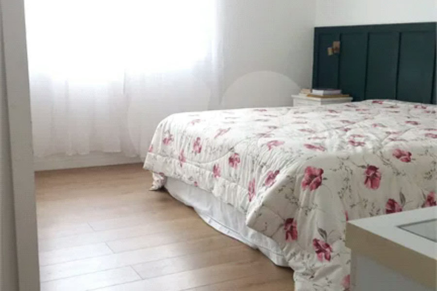 Sobrado à venda com 2 quartos, sendo 1 suíte, em Tremembé, São Paulo, SP