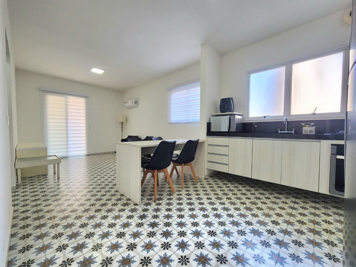 Apartamento com 2 dormitórios, 73 m² - venda por R$ 960.000,00 ou aluguel por R$ 6.000,00/mês - Ponta da Praia - Santos/SP