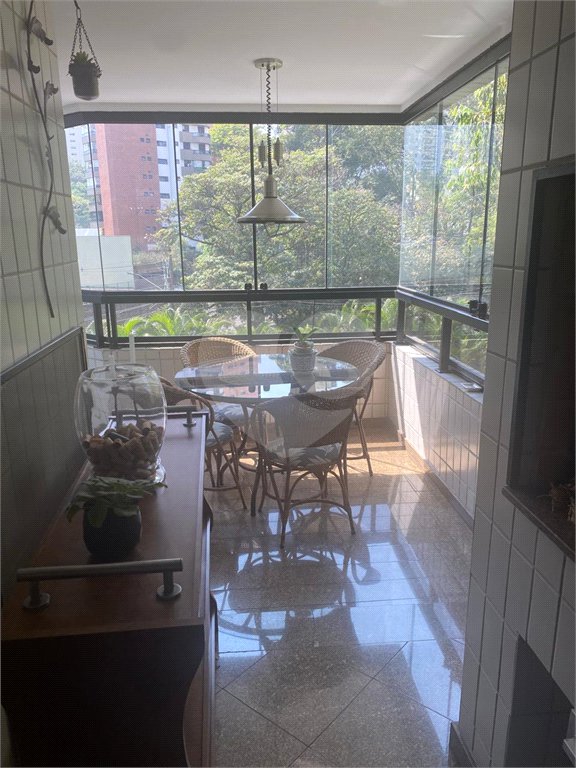 Apartamento à venda com 3 suítes em Jardim Londrina, São Paulo, SP