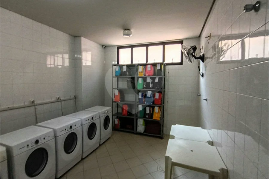 Apartamento à venda com 2 quartos em Campos Eliseos, São Paulo, SP