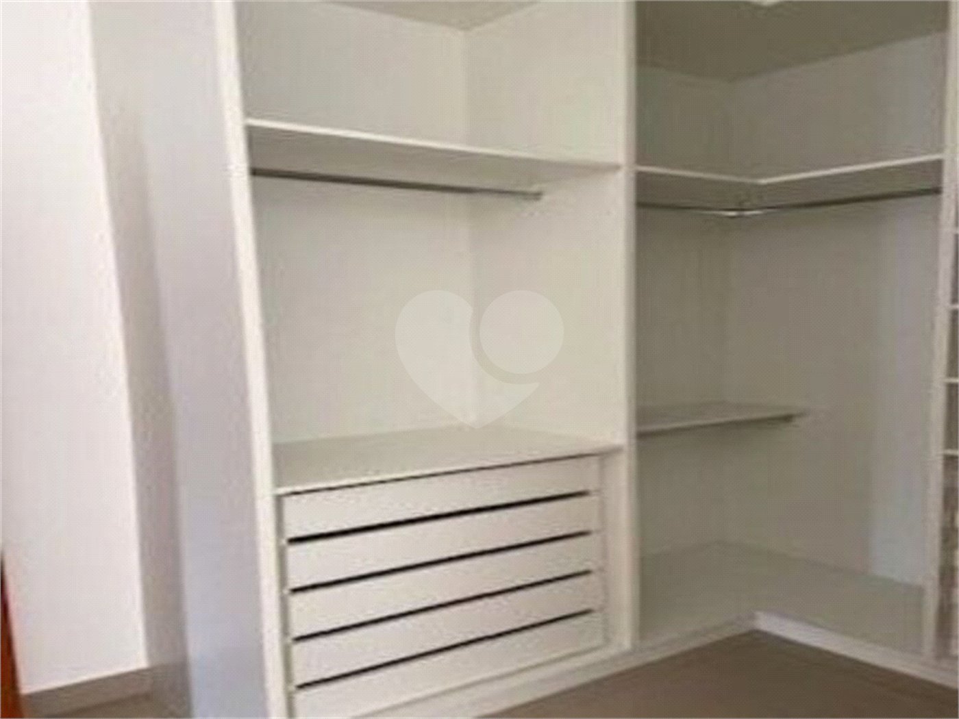 Casa à venda com 3 suítes no condomínio Residencial Viena, Indaiatuba - SP