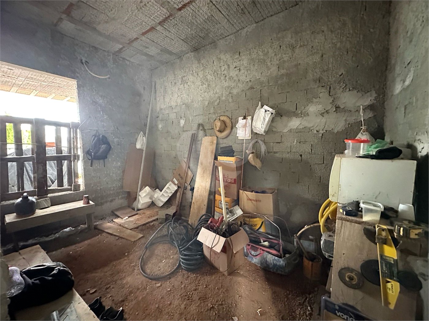 Casa à venda com 3 quartos, sendo 1 suíte, no condomínio Lago dos Ipês, Itapetininga - SP