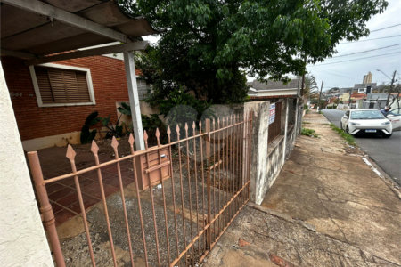 Casa à venda com 4 quartos, sendo 2 suítes,  em Vila São José, Itapetininga, SP
