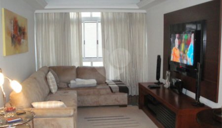 Apartamento à venda com 3 quartos, sendo 1 suíte,  em Itaim Bibi, São Paulo, SP