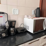 Apartamento à venda com 3 quartos, sendo 1 suíte,  em Vila Nova, Cabo Frio, RJ