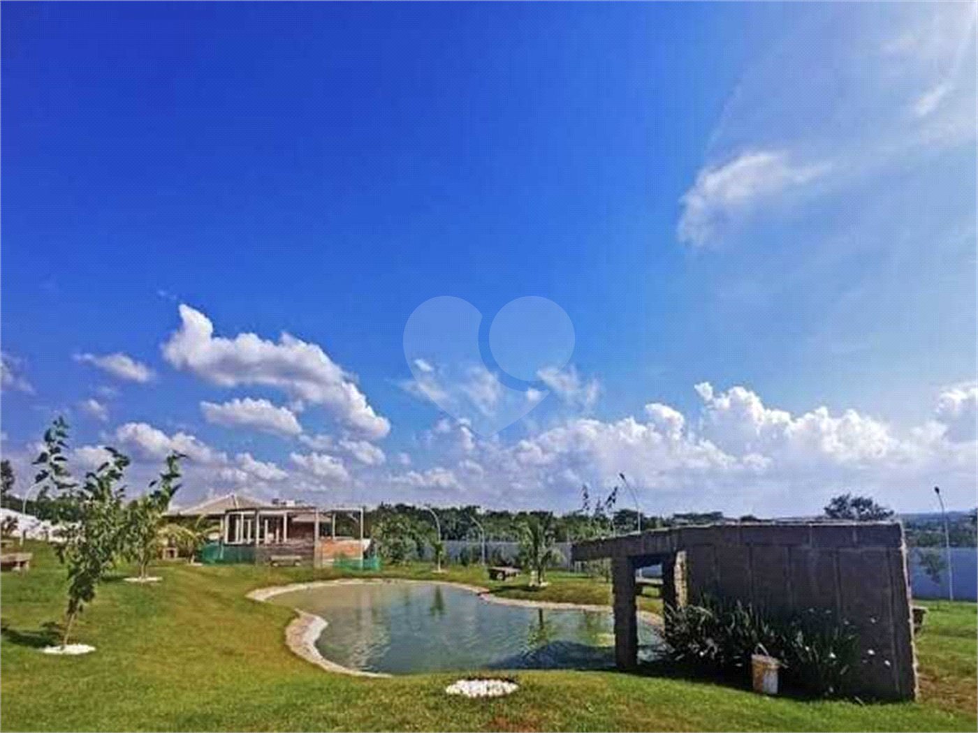 Casa à venda com 3 suítes no condomínio Jardim Residencial Dona Lucilla, Indaiatuba - SP