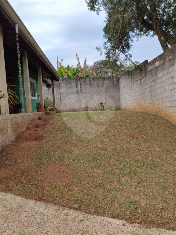 Casa à venda com 2 quartos em Chácaras Santa Martha, Várzea Paulista, SP