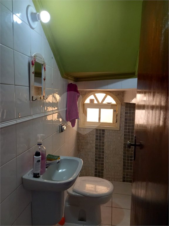 Sobrado à venda com 3 quartos, sendo 1 suíte, em Tremembé, São Paulo, SP