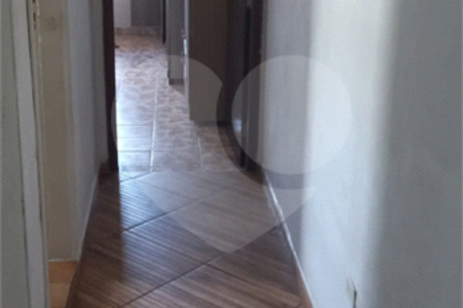 Casa à venda com 3 quartos em Horto, São Paulo, SP