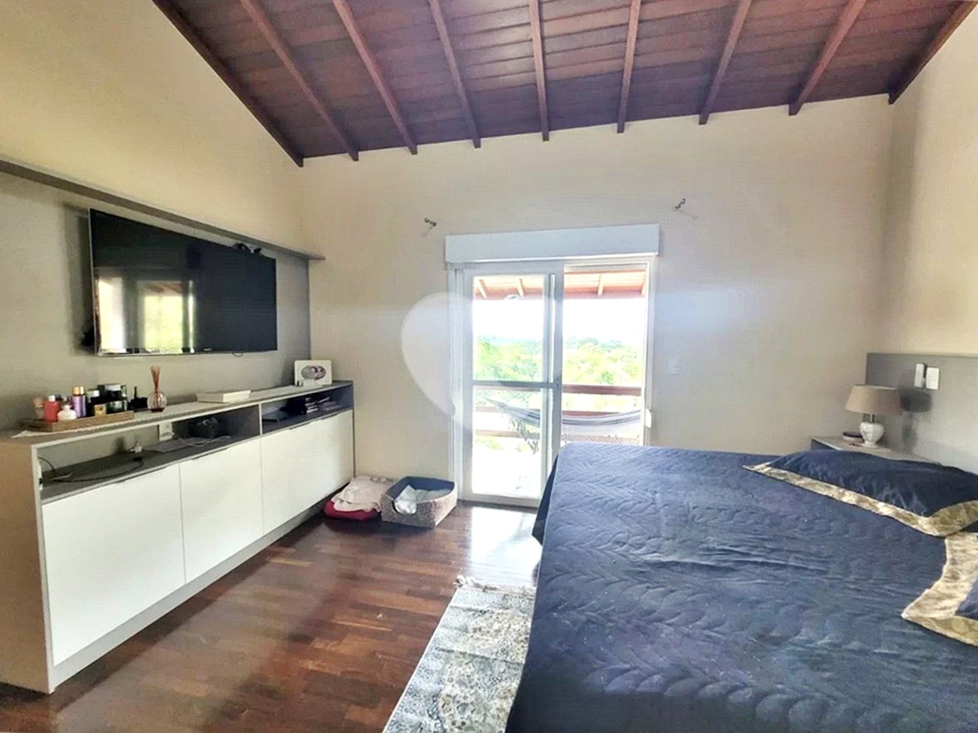 Casa à venda com 3 suítes no condomínio Cantareira, Mairiporã - SP