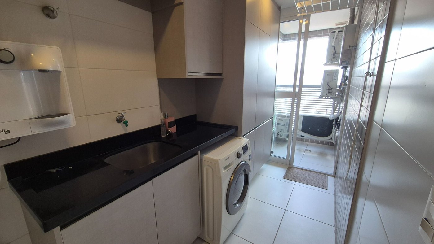 Apartamento com 3 dormitórios à venda, 144 m² por R$ 2.400.000,00 - Gonzaga - Santos/SP