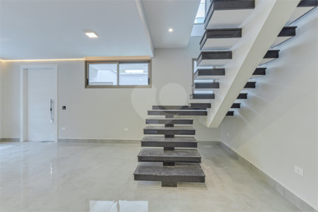Casa à venda com 4 suítes no condomínio Carmen, São Paulo - SP