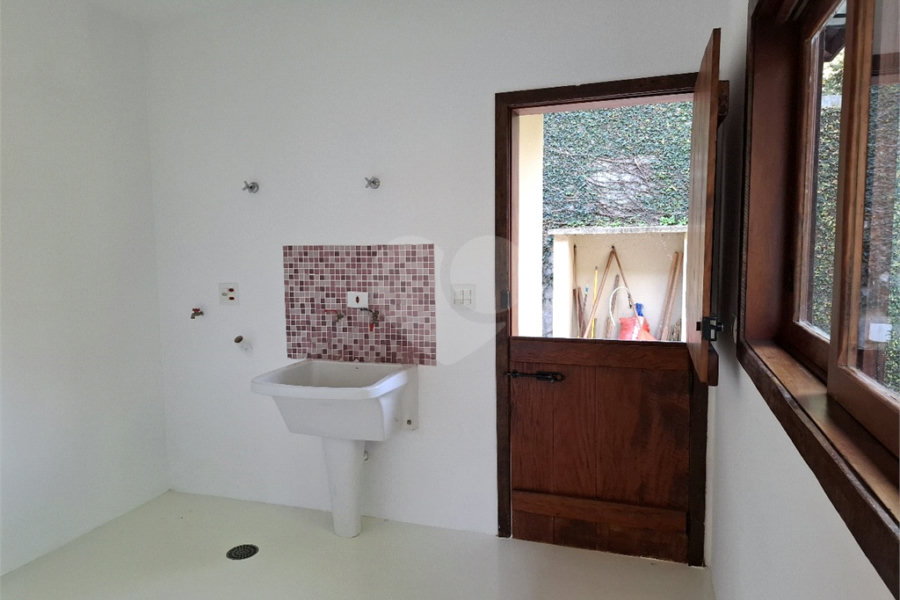 Casa Térrea à venda com 2 suítes em Serra da Cantareira, Mairiporã, SP