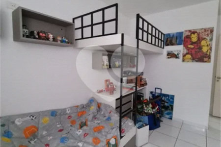 Lindo Sobrado em Condomínio