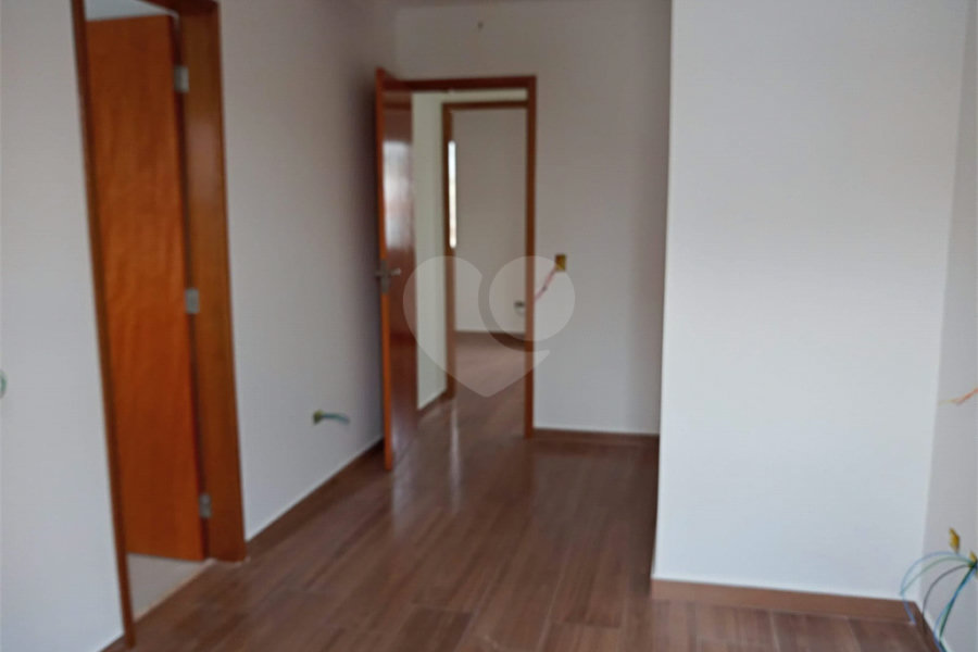 Casa à venda com 2 suítes no condomínio Residencial Napoles, São Paulo - SP