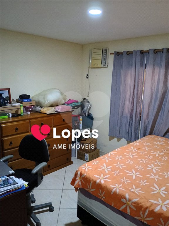 Casa à venda com 2 quartos, sendo 1 suíte, no condomínio Residencial 400, Rio de Janeiro - RJ