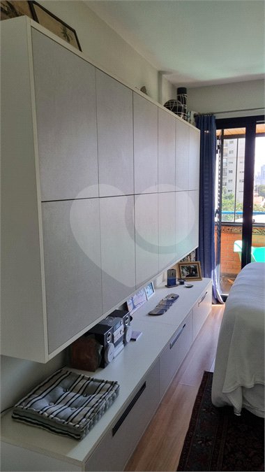 Apartamento à venda com 3 quartos, sendo 1 suíte,  em Brooklin Paulista, São Paulo, SP