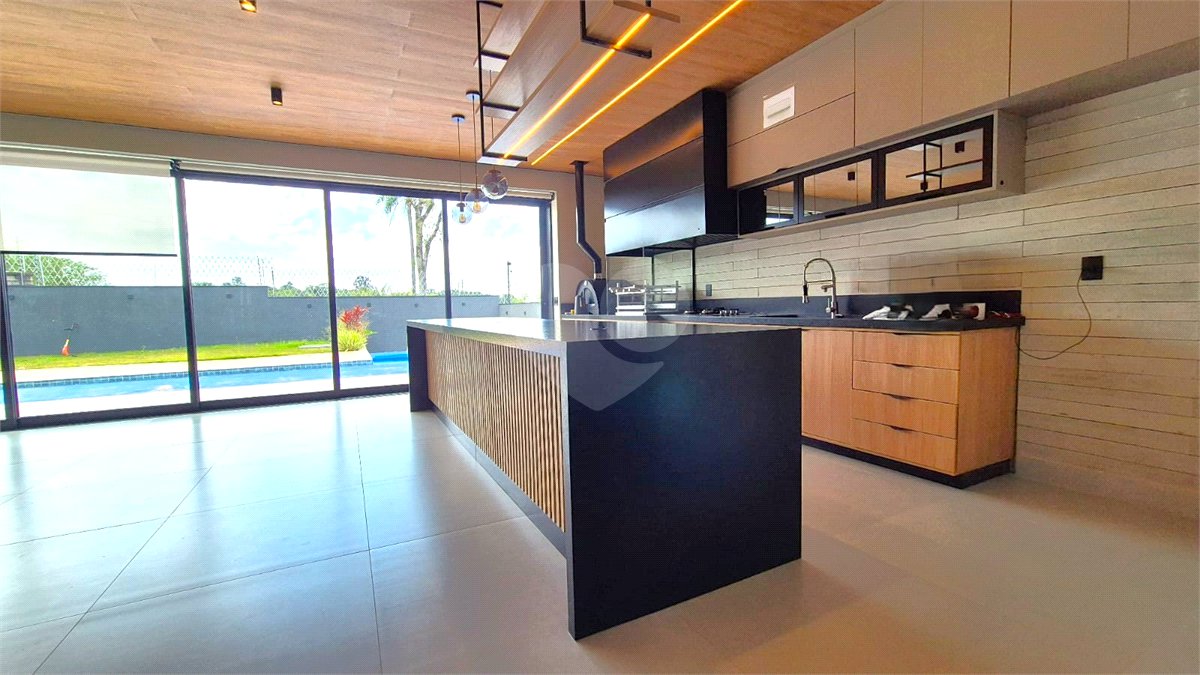 Casa à venda com 4 suítes no condomínio Residencial Saint Patrick, Sorocaba - SP