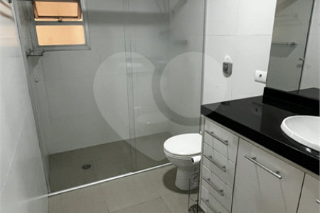 Apartamento à venda com 3 quartos em Vila Pompéia, São Paulo, SP