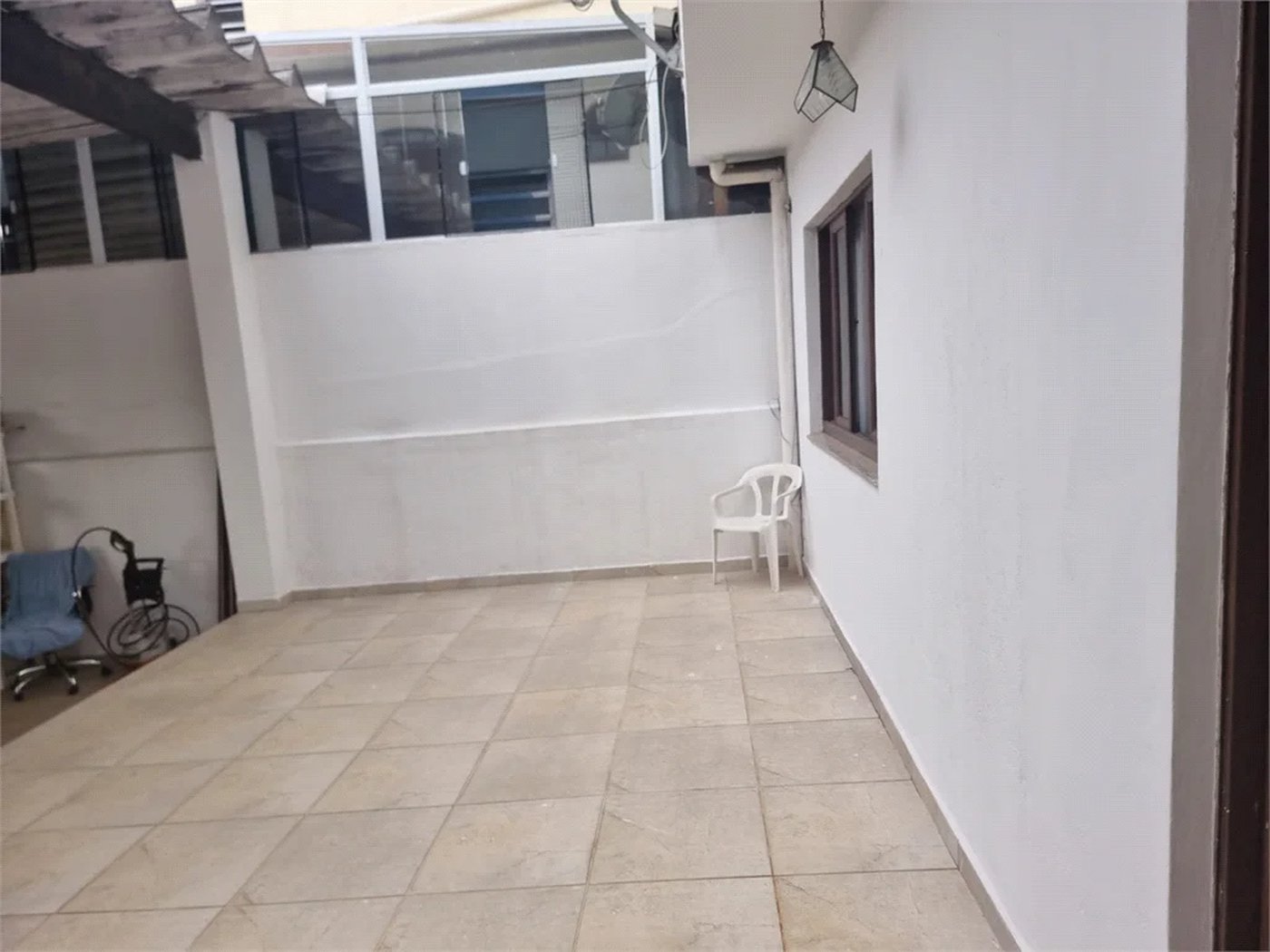Sobrado à venda ou para alugar com 3 quartos, sendo 2 suítes,  em Ferreira, São Paulo, SP