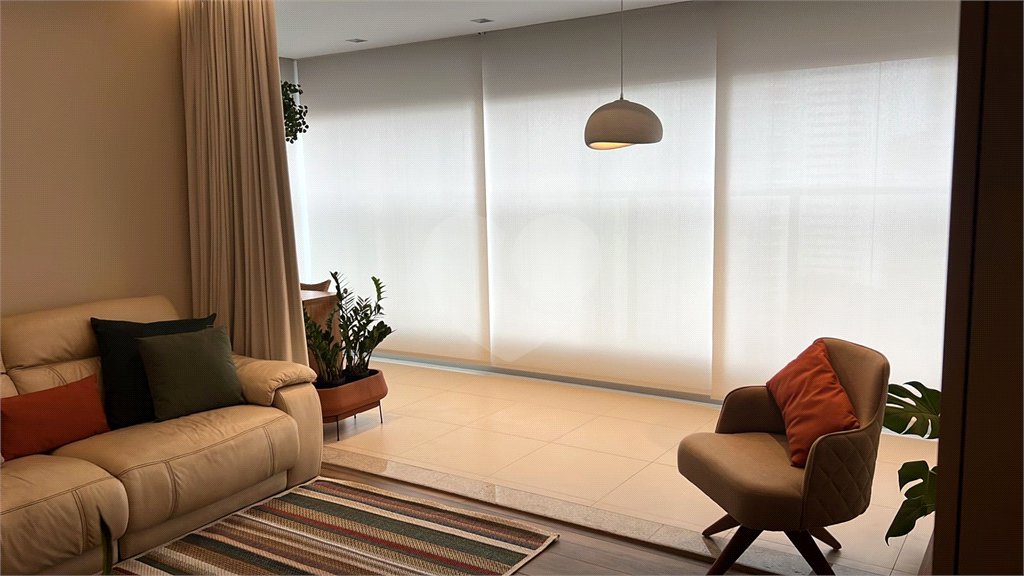 Apartamento à venda com 2 suítes em Indianópolis, São Paulo, SP