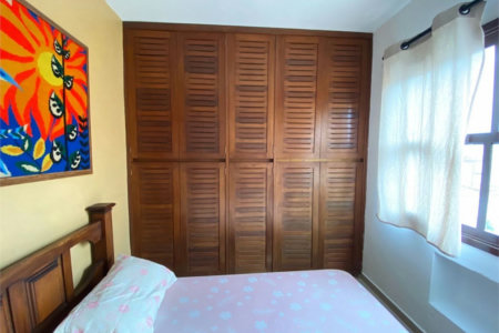 Apartamento com 3 dormitórios à venda, 60 m² por R$ 300.000,00 - Jardim Ana Maria - Guarujá/SP