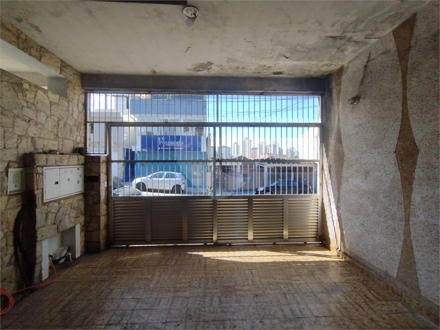 Sobrado à venda com 3 quartos em Vila Paulo Silas, São Paulo, SP