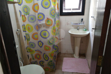 Casa à venda com 7 quartos, sendo 1 suíte, em Lapa, São Paulo, SP