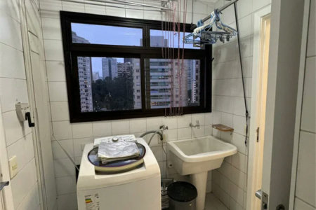 Apartamento à venda com 3 suítes em Vila Suzana, São Paulo, SP