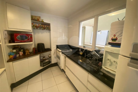 Casa de Vila à venda com 3 suítes em Parque Campolim, Sorocaba, SP