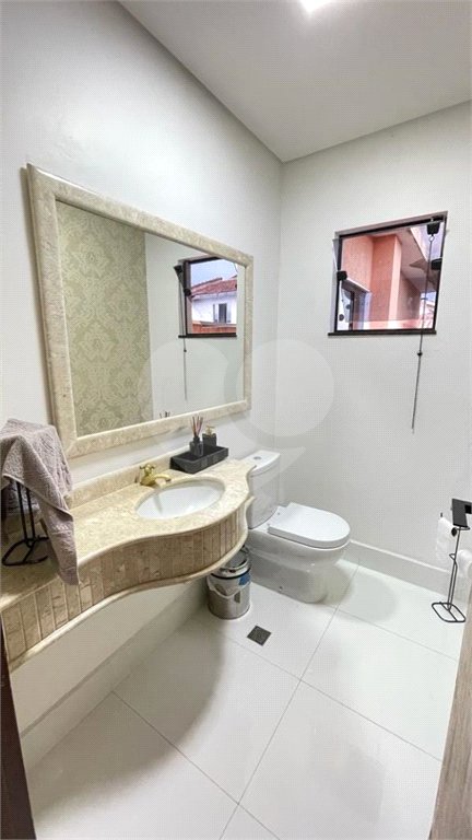 Casa à venda com 3 quartos, sendo 2 suítes,  em Jardim Imperial, Atibaia, SP