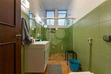 Sobrado à venda com 3 quartos, sendo 1 suíte, em Alto da Boa Vista, São Paulo, SP