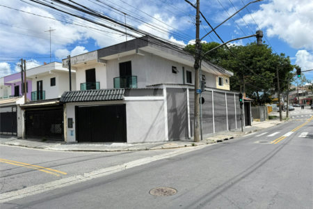 Casa à venda com 3 quartos, sendo 1 suíte, em Vila Rosália, Guarulhos, SP