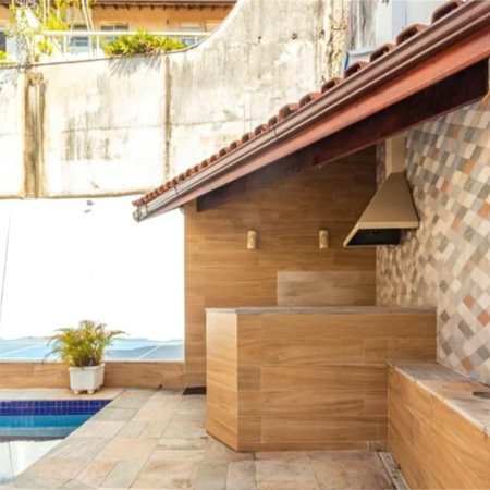 Casa à venda com 4 quartos, sendo 2 suítes, em Vila Morumbi, São Paulo, SP