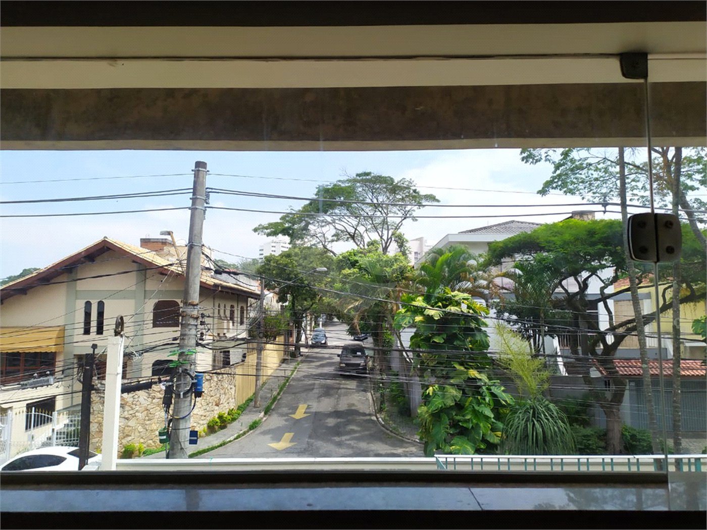 Casa à venda com 4 quartos, sendo 2 suítes, em Jardim das Vertentes, São Paulo, SP