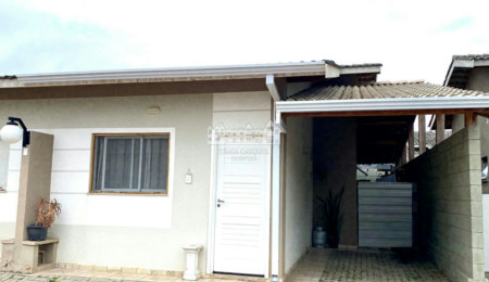 Casa à venda com 2 quartos, sendo 1 suíte,  no condomínio Figueiras, Atibaia - SP