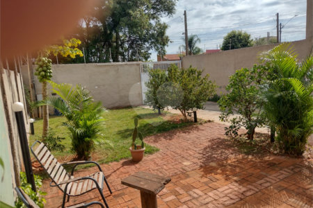 Sobrado no Jardim Serra Azul, em Araraquara/SP.