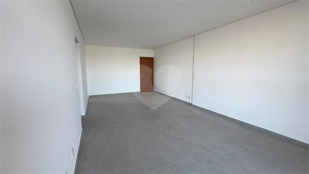 Aurora Gardens - Apartamento com 3 dormitórios e espaço de sobra.
