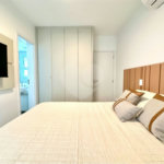 Apartamento à venda com 5 quartos, sendo 4 suítes,  em Riviera de São Lourenço, Bertioga, SP