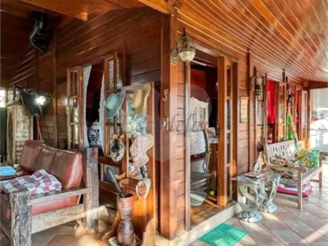 Casa à venda com 3 quartos, sendo 1 suíte,  no condomínio Associação Reserva das Hortênsias, Mairiporã - SP