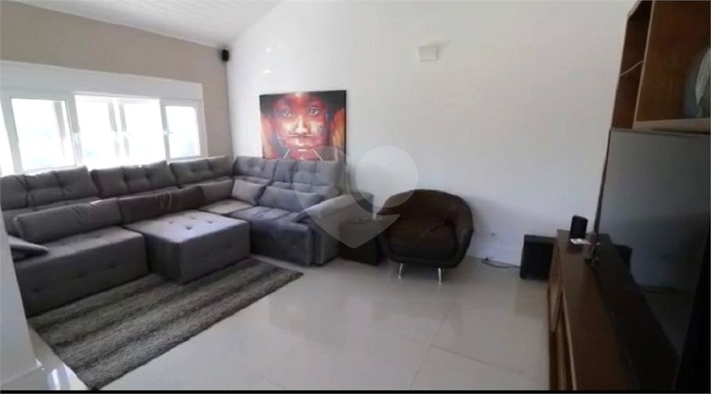 Casa à venda com 5 suítes no condomínio Parque Arco Iris, Atibaia - SP