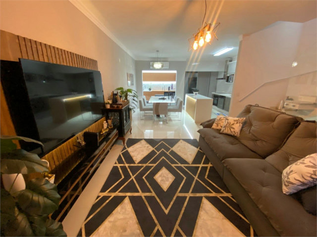 Casa à venda com 3 suítes no condomínio Belle Villle, São Paulo - SP