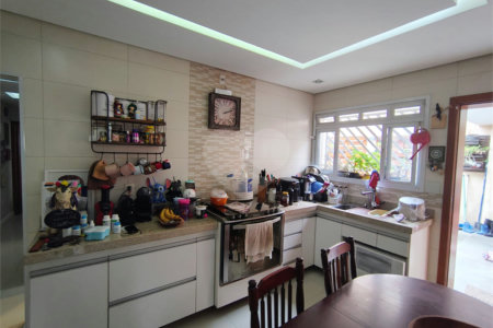 Casa à venda com 2 quartos, sendo 1 suíte, em Vila Vianelo, Jundiaí, SP