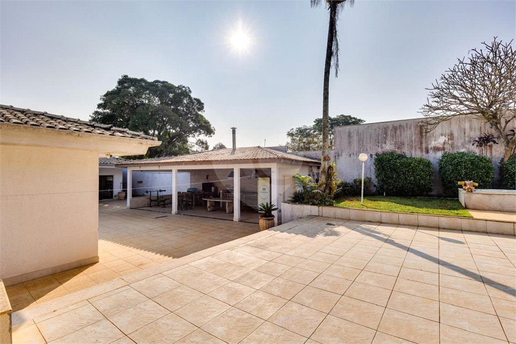 Casa Térrea à venda com 4 quartos, sendo 2 suítes, em Interlagos, São Paulo, SP