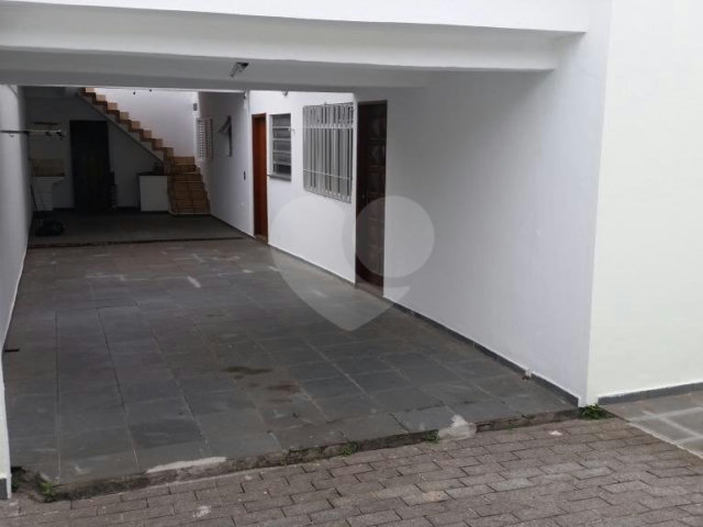 Sobrado à venda com 4 quartos em Vila Guilherme, São Paulo, SP