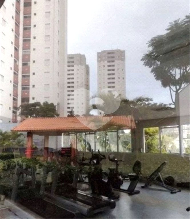Sobrado à venda com 3 quartos, sendo 1 suíte, em Vila Nivi, São Paulo, SP
