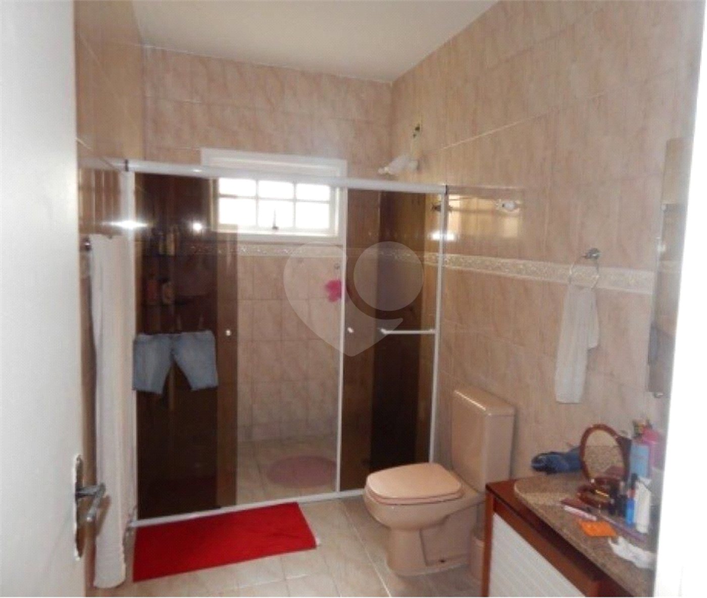 Casa à venda com 3 quartos, sendo 1 suíte,  em Vila Suissa, Mogi das Cruzes, SP