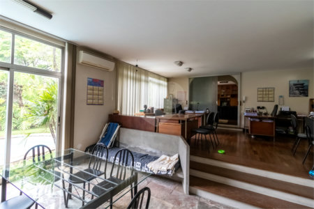Casa à venda com 4 quartos, sendo 1 suíte, em Jardim Marajoara, São Paulo, SP