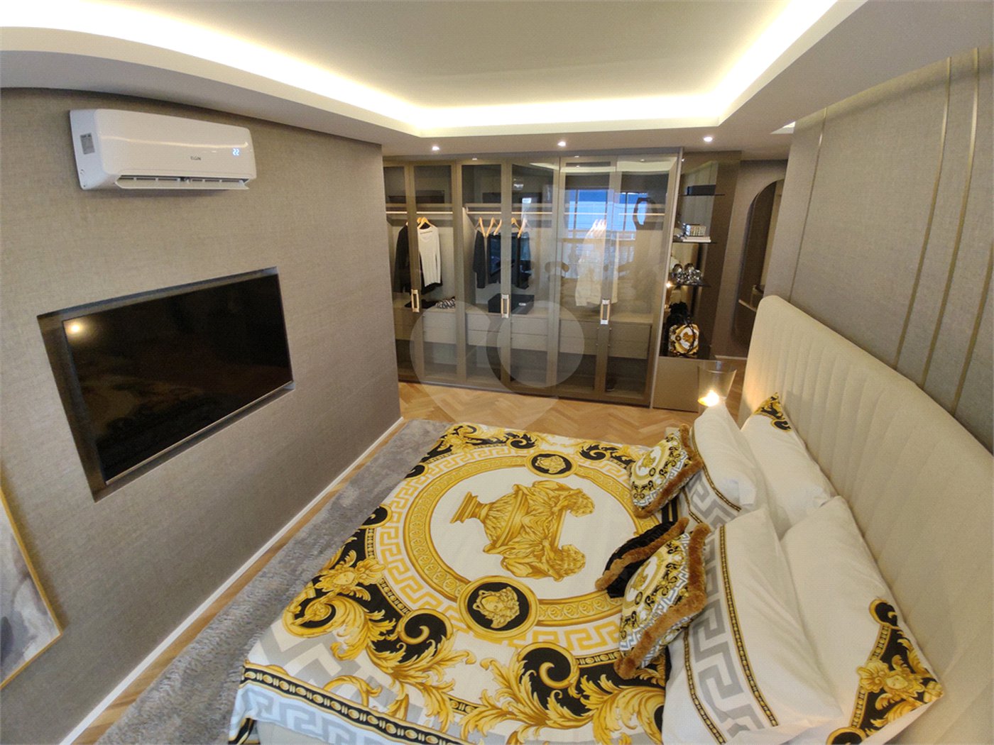 Apartamento à venda com 4 suítes em Moema, São Paulo, SP